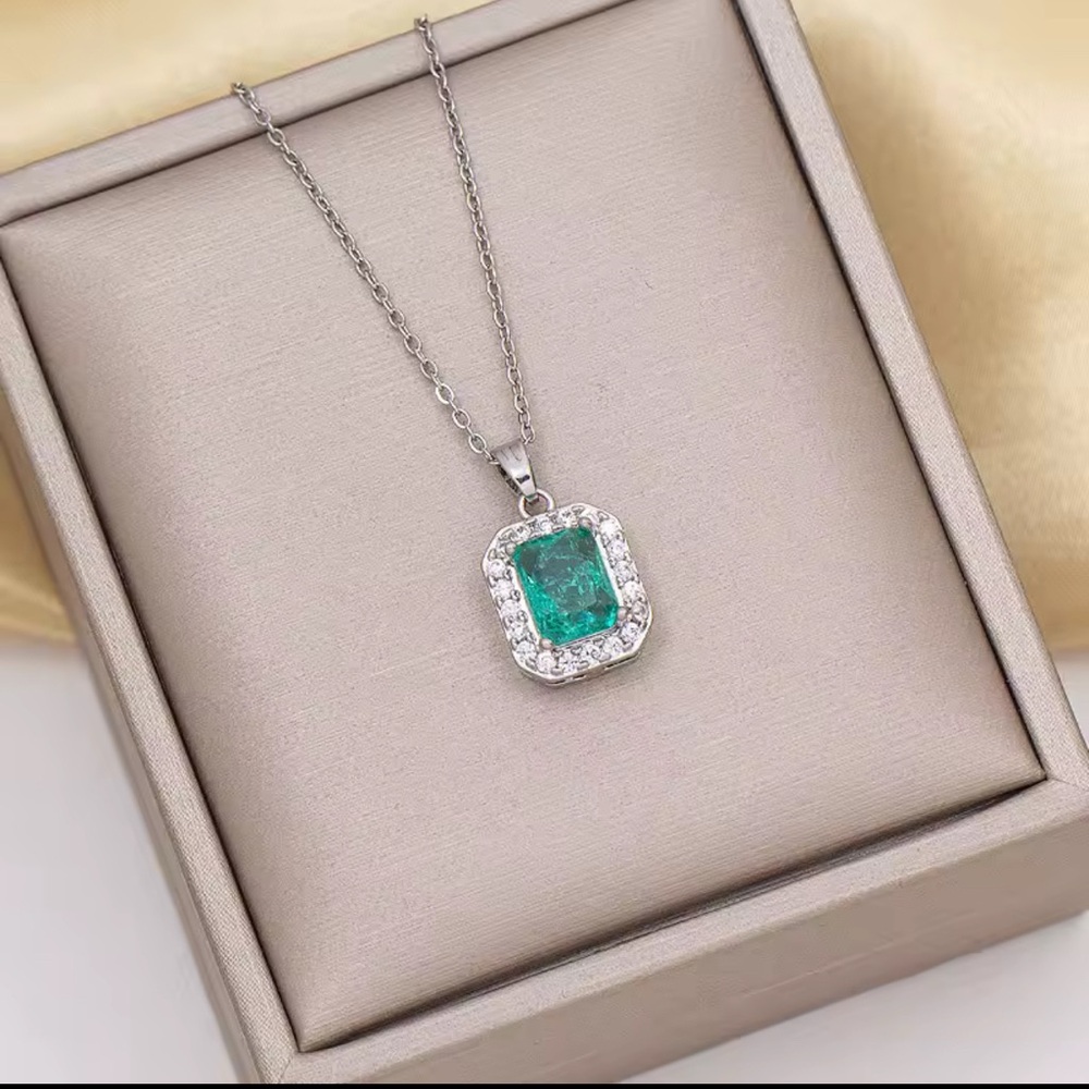 Elegant 925 Sterling Silver Necklace – Rhodium-Plated Shine & Timeless Charm